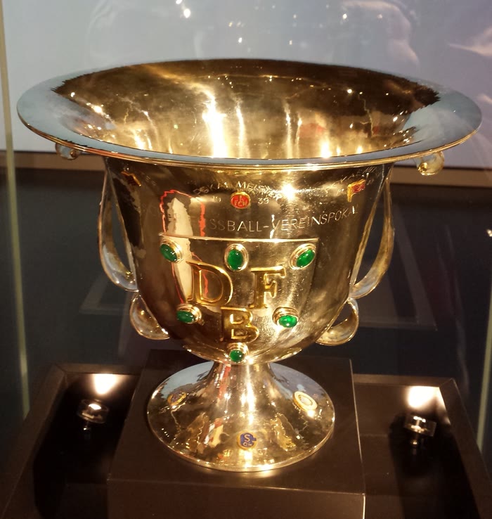 DFB-Pokal: Бавария разгромлена в перестрелке, а трофей уезжает во Фрайбург